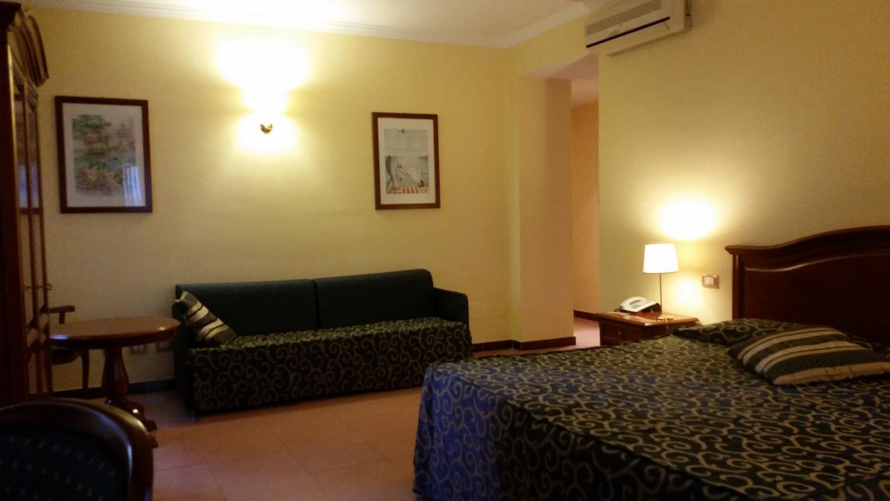 Hotel Villa Ada ポッツァッロ エクステリア 写真