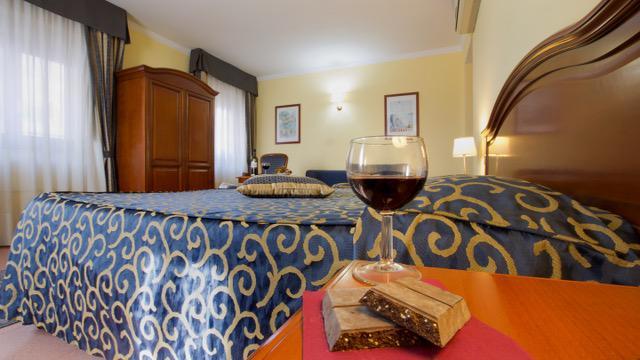 Hotel Villa Ada ポッツァッロ エクステリア 写真