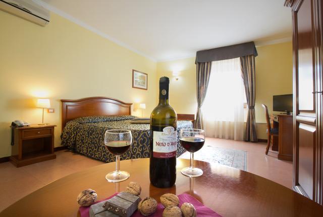 Hotel Villa Ada ポッツァッロ エクステリア 写真