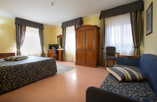 Hotel Villa Ada ポッツァッロ エクステリア 写真